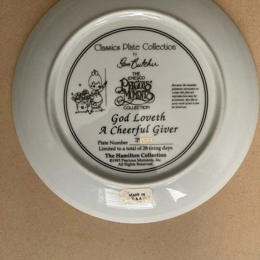Precious moments display plate - Picture 9 of 11